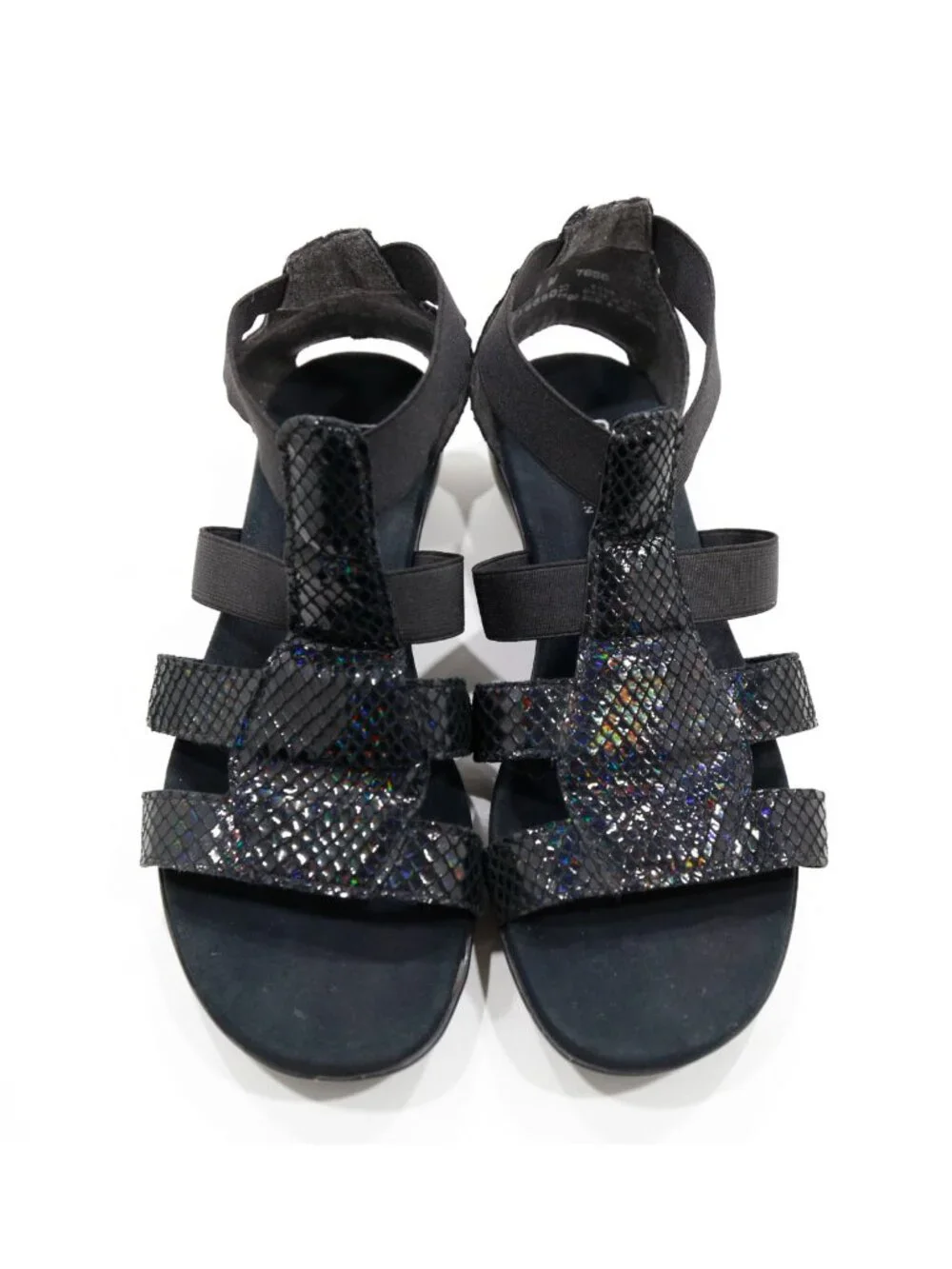 Munro Zena Black Patent Leather Flat Lightweight Gladiator Sandals - 6